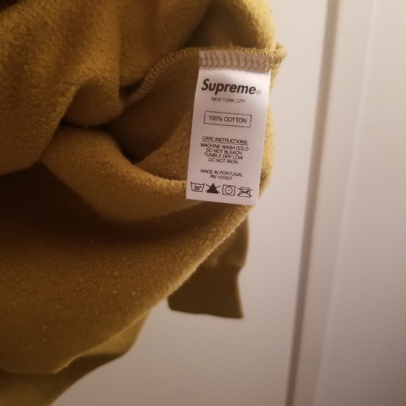 Supreme Mountain Crewneck - Picture 4 of 7